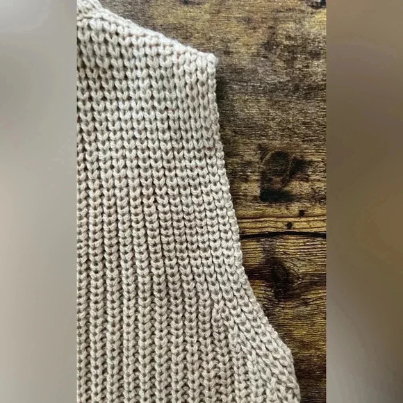 SHEIN | ladies Esence plus turtleneck sweater vest. Size: 1XL - Picture 2 of 9